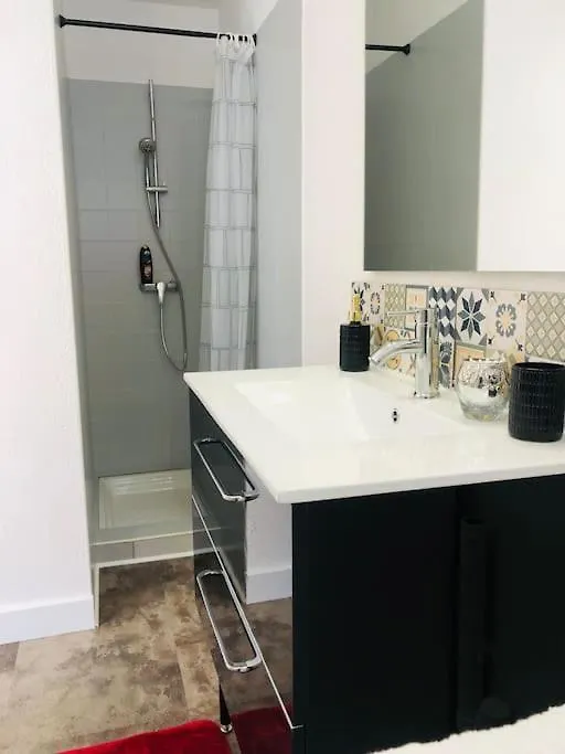 Le Bilbao, T2, Centre-Parking Gratuit-Terrasse Apartment Tarbes